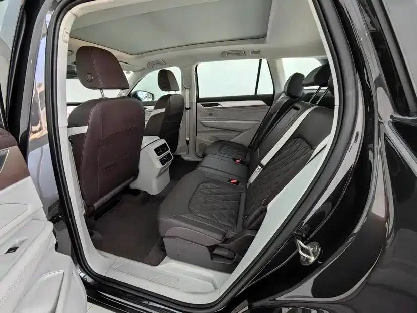 2023 Range Rover 380TSI AWD R-Line Cruiser — миниатюра 24