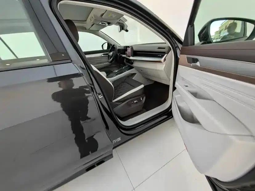 2023 Range Rover 380TSI AWD R-Line Cruiser — миниатюра 26