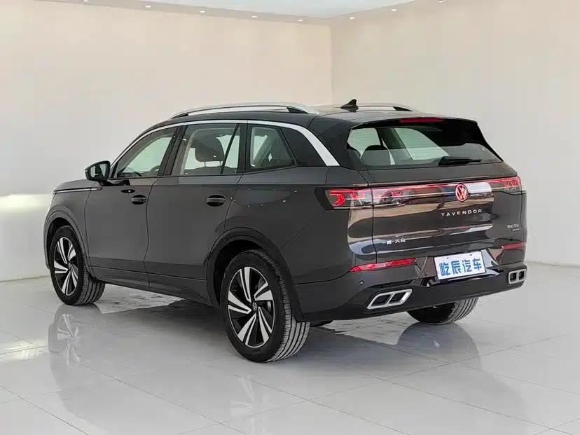 2023 Range Rover 380TSI AWD R-Line Cruiser — миниатюра 4