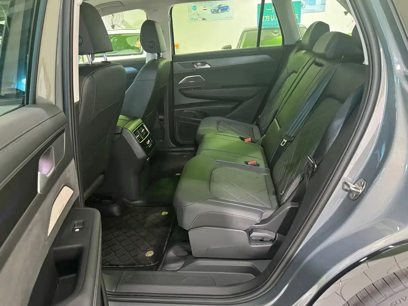 2026 Range Rover 450TSI AWD Flagship — миниатюра 11