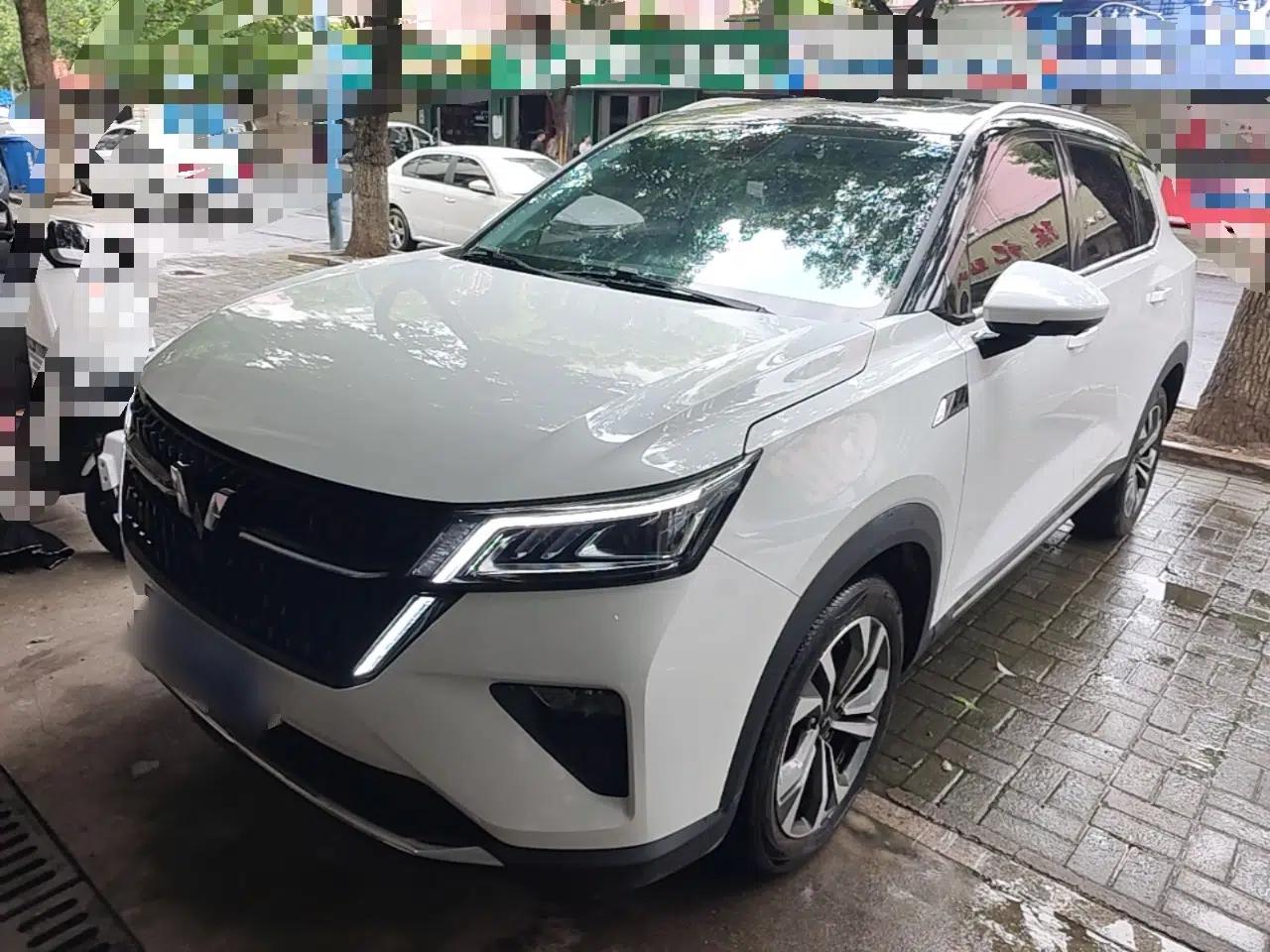 Wuling Asta 2021 1.5T CVT Star曜 Edition — миниатюра 1