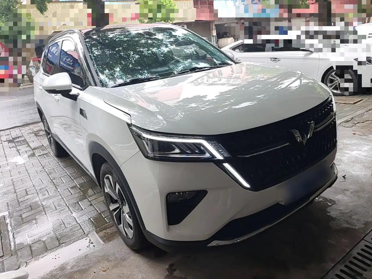 Wuling Asta 2021 1.5T CVT Star曜 Edition — миниатюра 3
