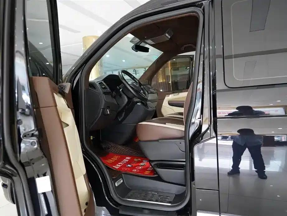Caravelle 2019 2.0TSI 4WD Luxury 7-Seater — миниатюра 5