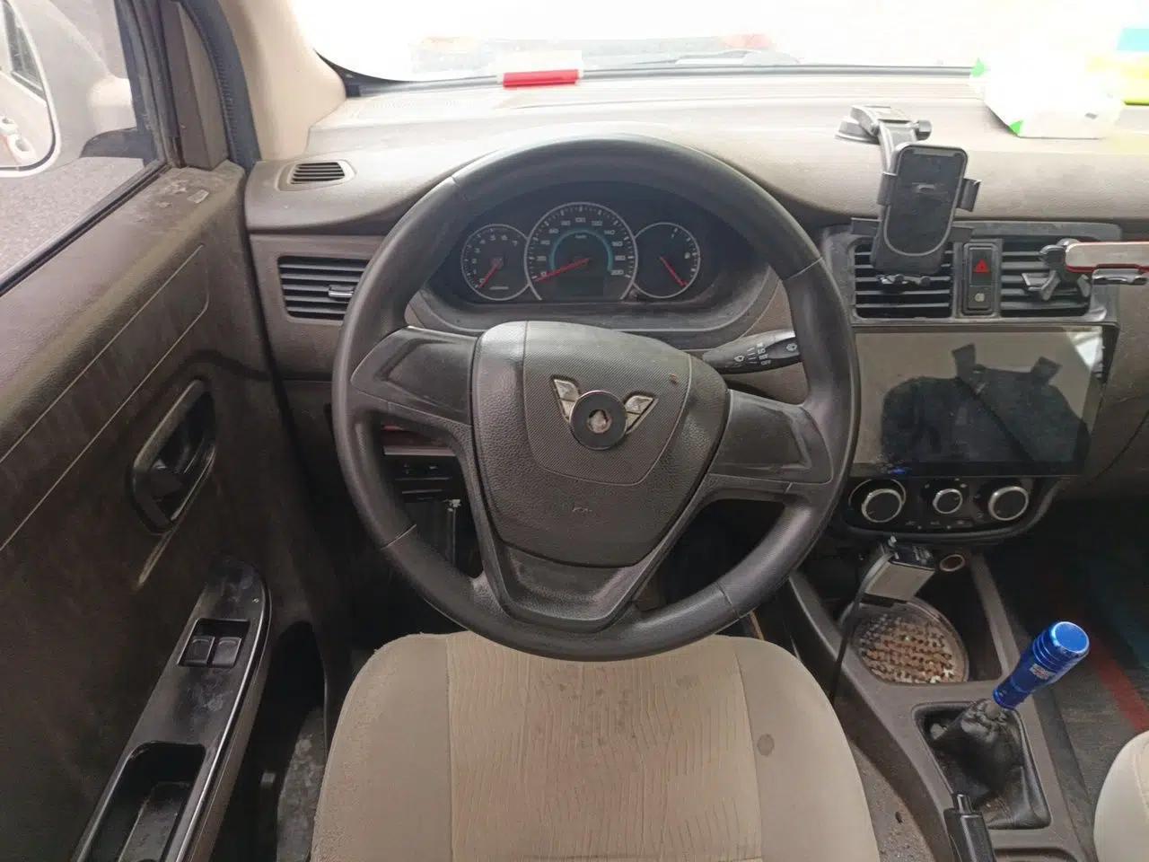 Wuling Rongguang V 2016 1.2L Standard Version — миниатюра 10