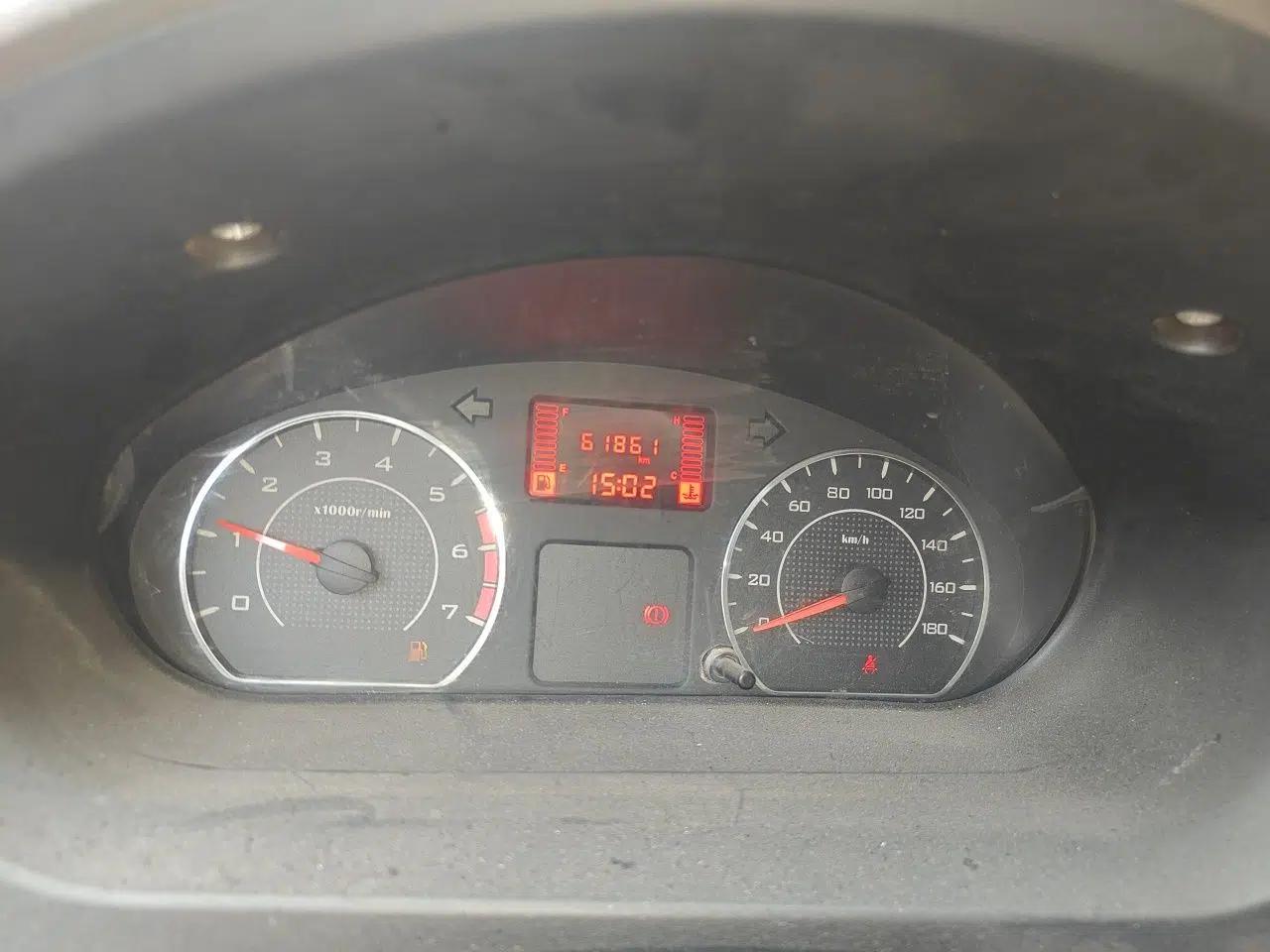 Wuling Rongguang V 2016 1.5L Practical Version — миниатюра 12