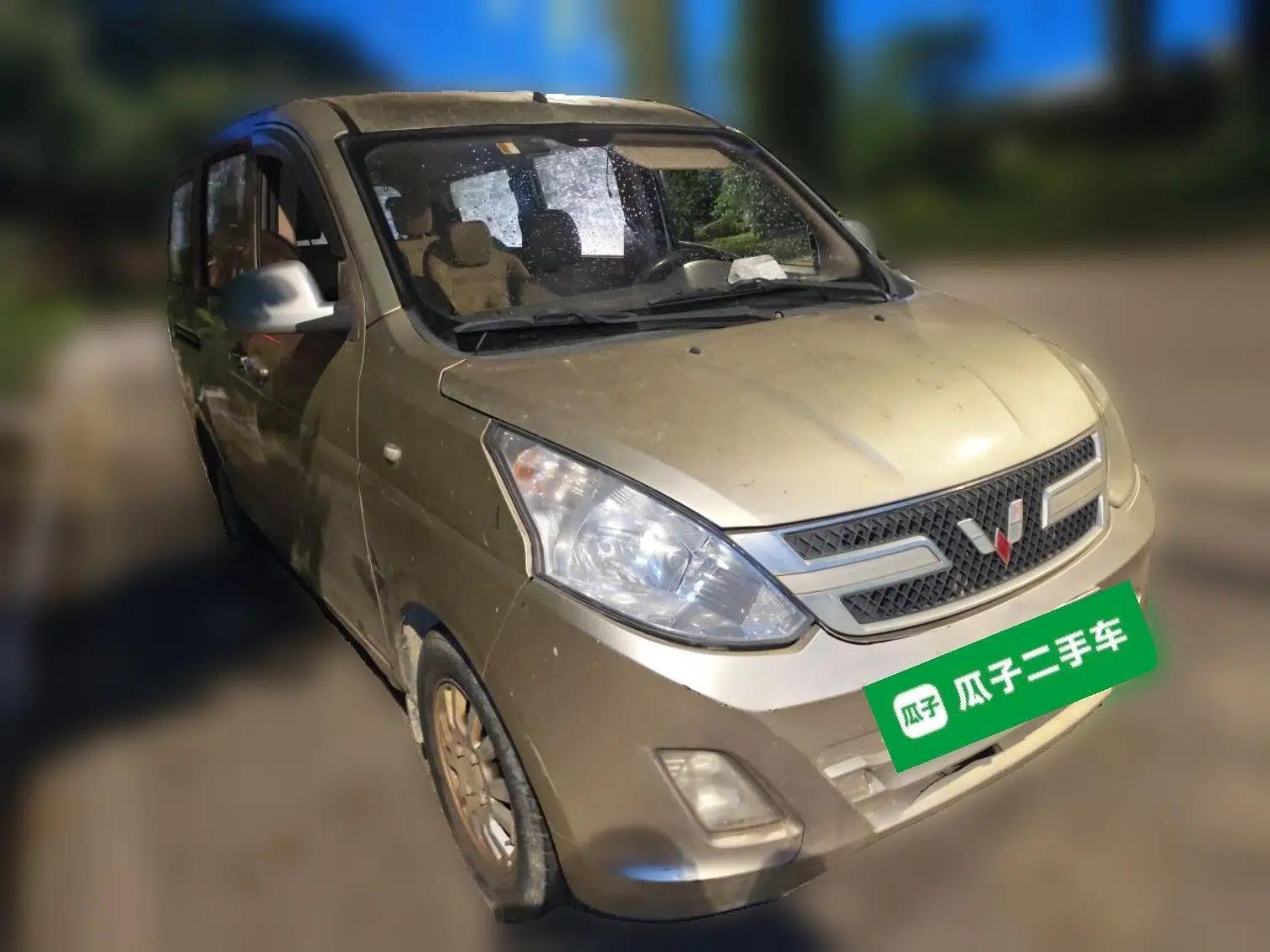 Wuling Rongguang V 2016 1.5L Standard Version — миниатюра 3