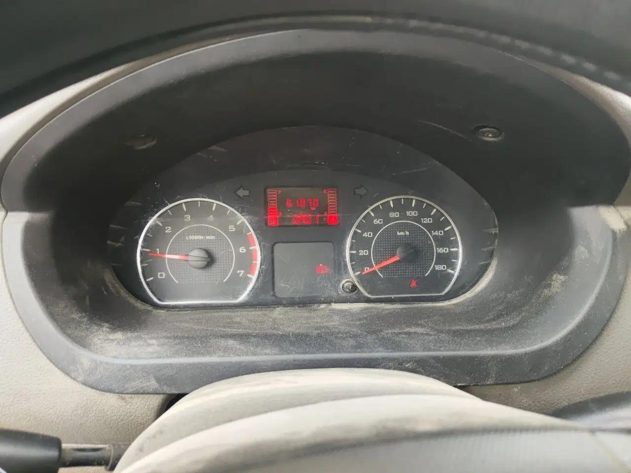 Wuling Rongguang V 2016 1.5L Practical Version Non-Power-Assisted — миниатюра 11