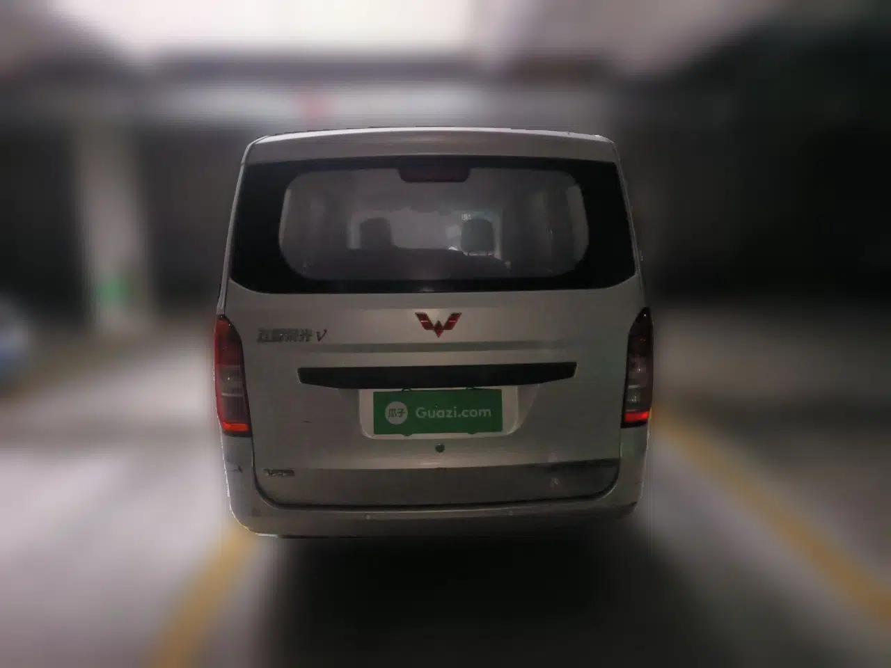Wuling Rongguang V 2015 1.2L Practical Model — миниатюра 5