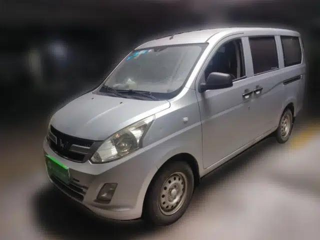 Wuling Rongguang V 2015 1.2L Practical Model
