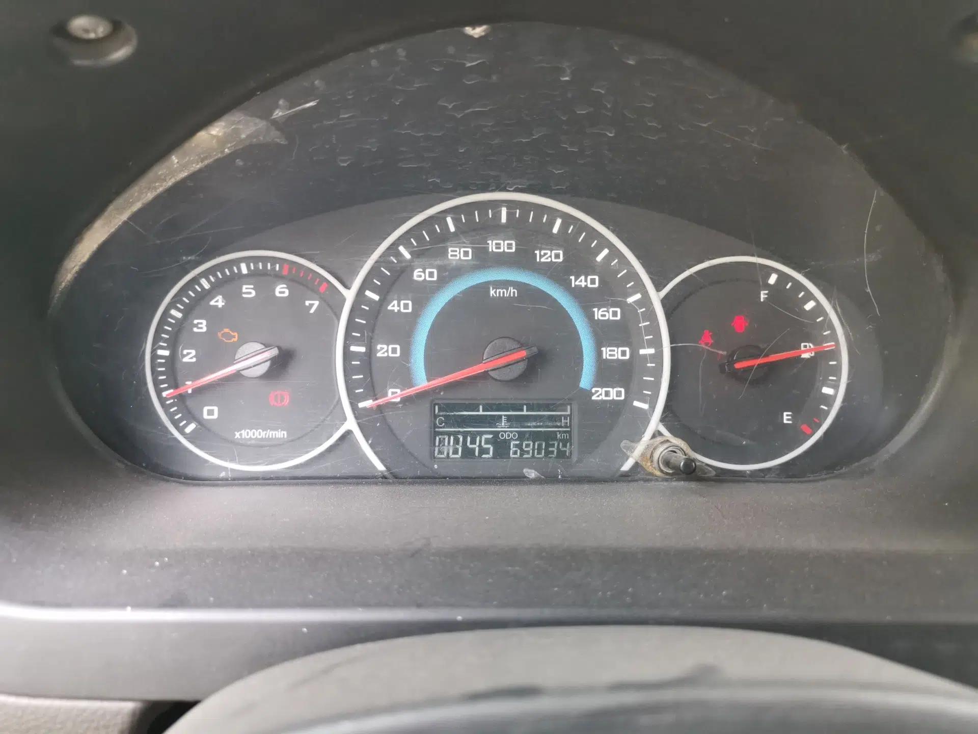 Wuling Rongguang V 2015 1.5L Practical Version — миниатюра 11