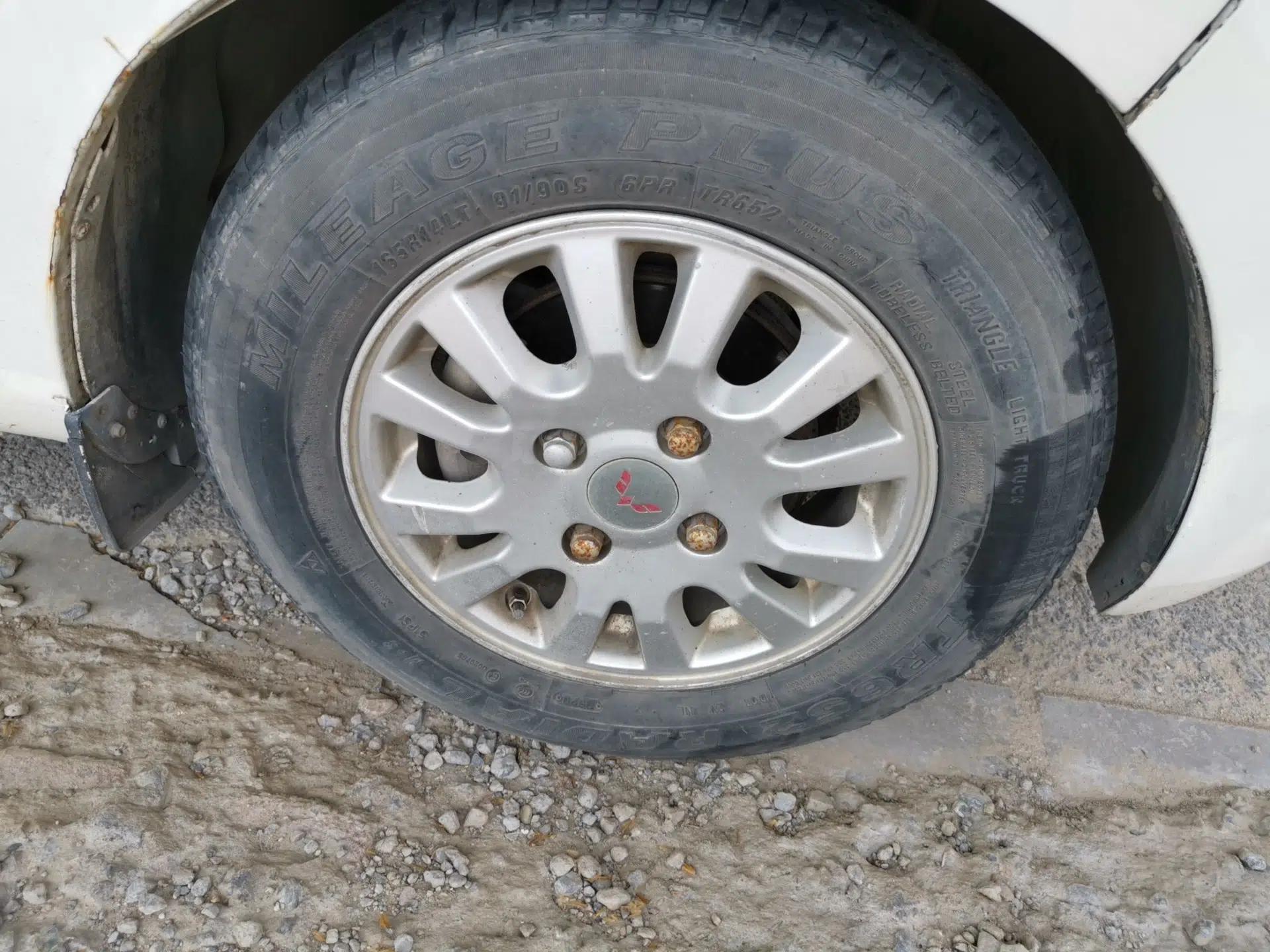 Wuling Rongguang V 2015 1.5L Practical Version — миниатюра 8