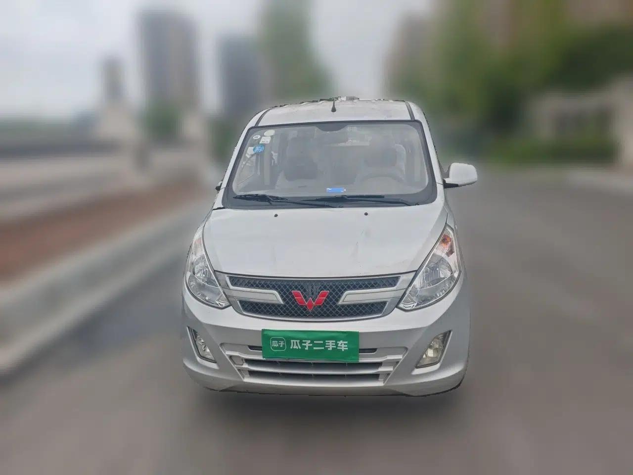 Wuling Rongguang V 2018 1.5L Standard Version — миниатюра 2