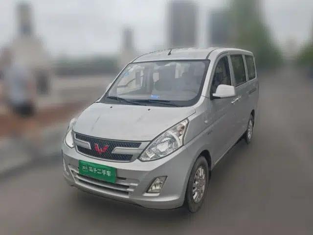 Wuling Rongguang V 2018 1.5L Standard Version