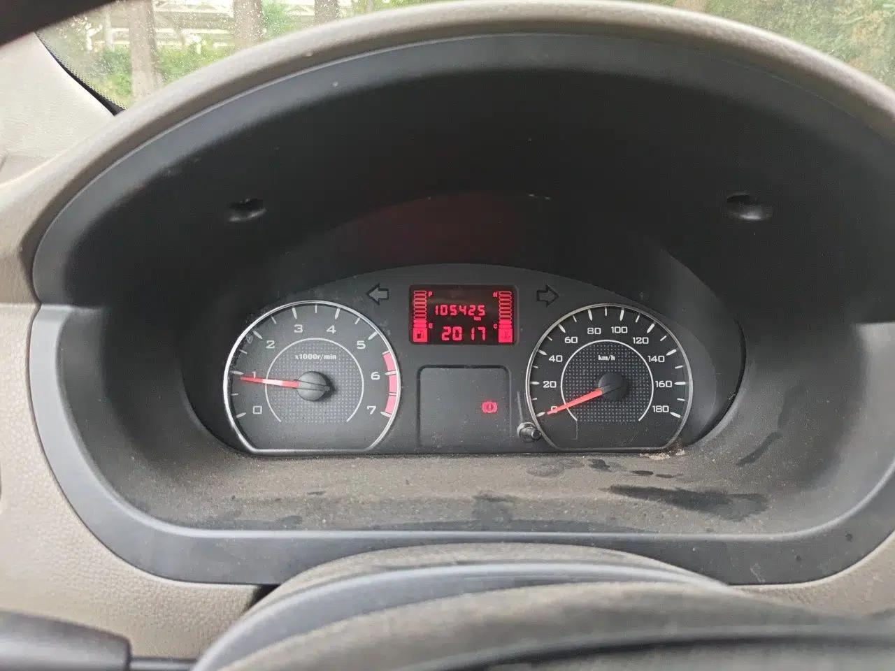 Wuling Rongguang V 2018 1.5L Practical Version — миниатюра 11