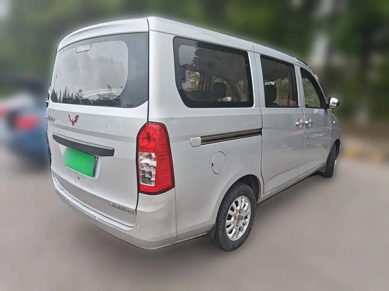 Wuling Rongguang V 2018 1.5L Practical Version — миниатюра 6
