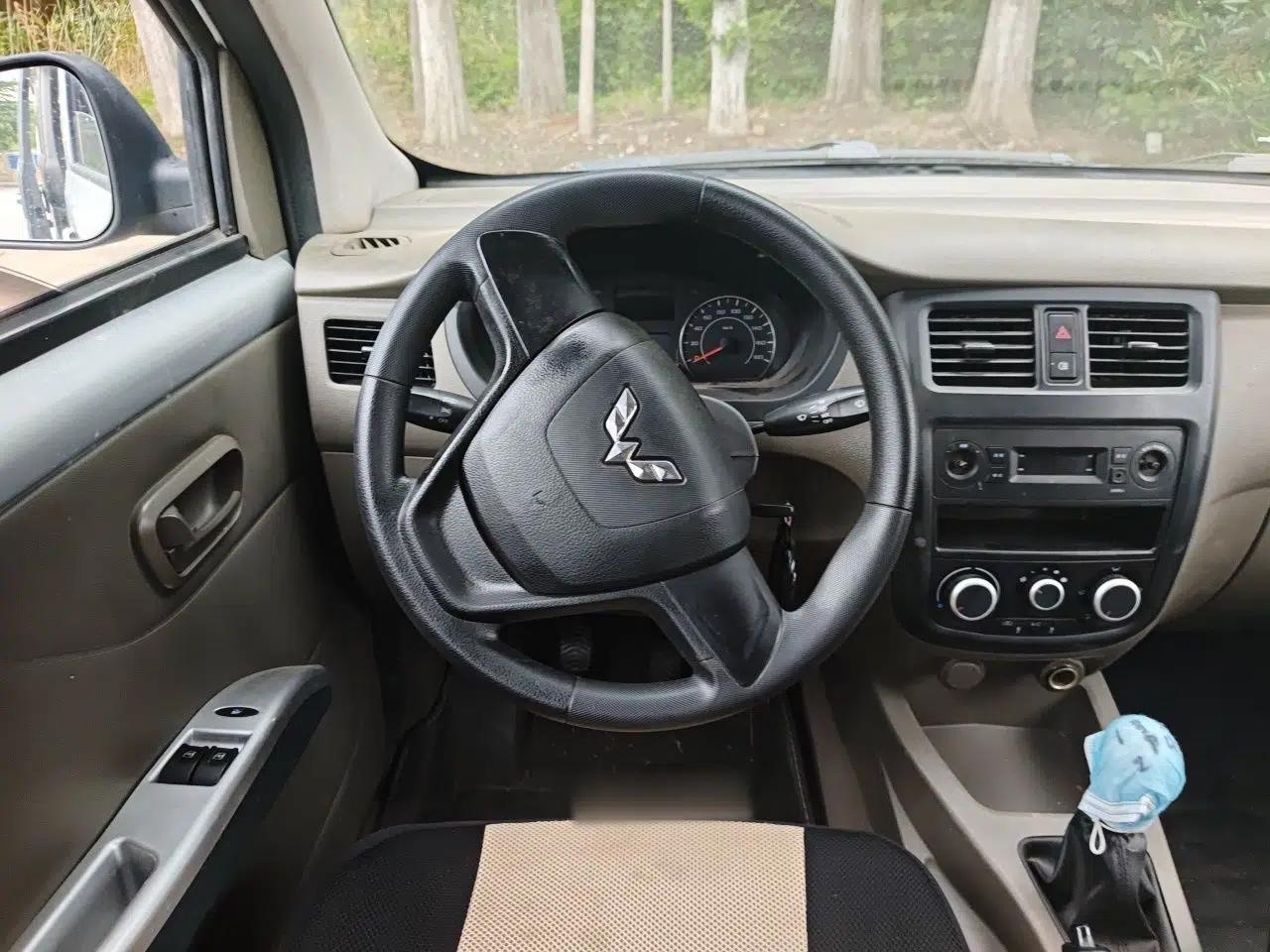 Wuling Rongguang V 2018 1.5L Practical Version — миниатюра 10
