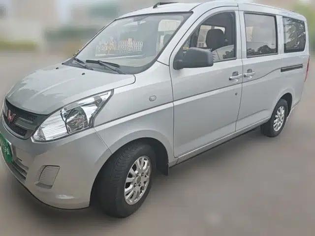 Wuling Rongguang V 2018 1.5L Practical Version