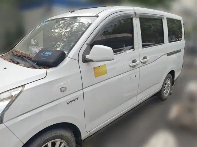 Wuling Rongguang V 2016 1.5L Standard Version