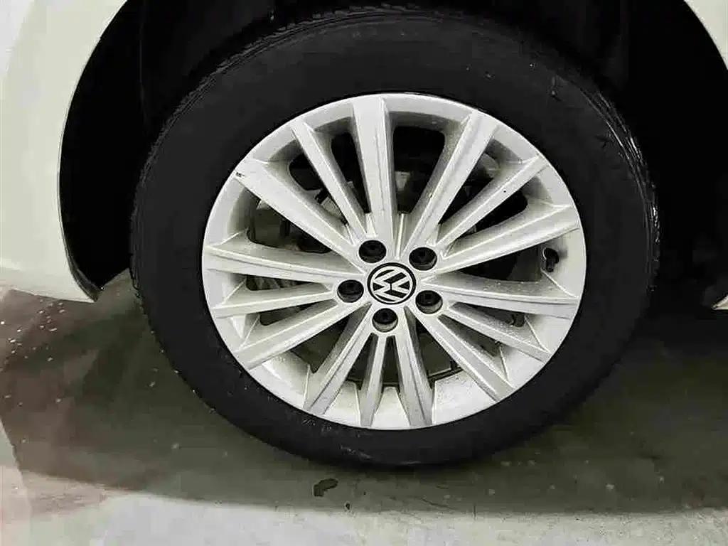 Lavida Gran Turismo 2013 1.4TSI Automatic Comfort Model — миниатюра 14