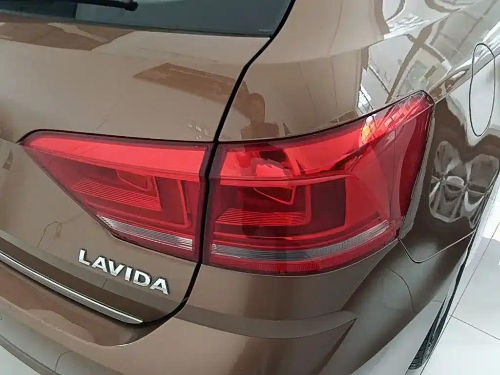 Lavida Gran Turismo 2015 1.6L Automatic Comfort Edition — миниатюра 8