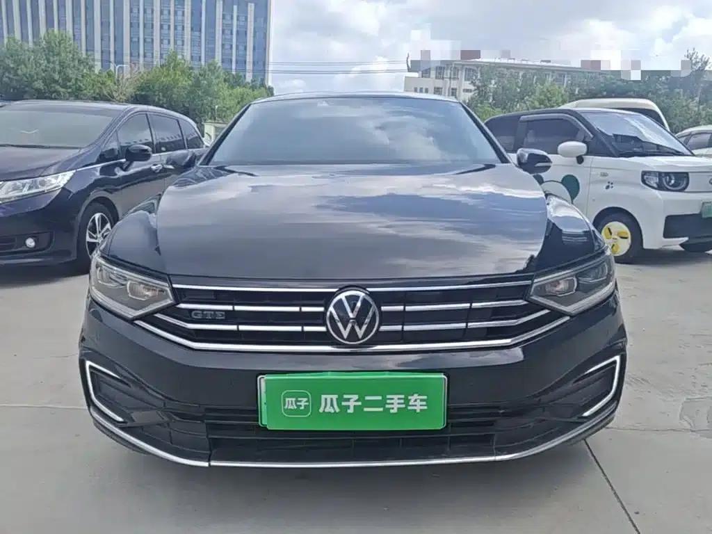2020 Volkswagen Passat PHEV GTE Luxury Edition — миниатюра 3