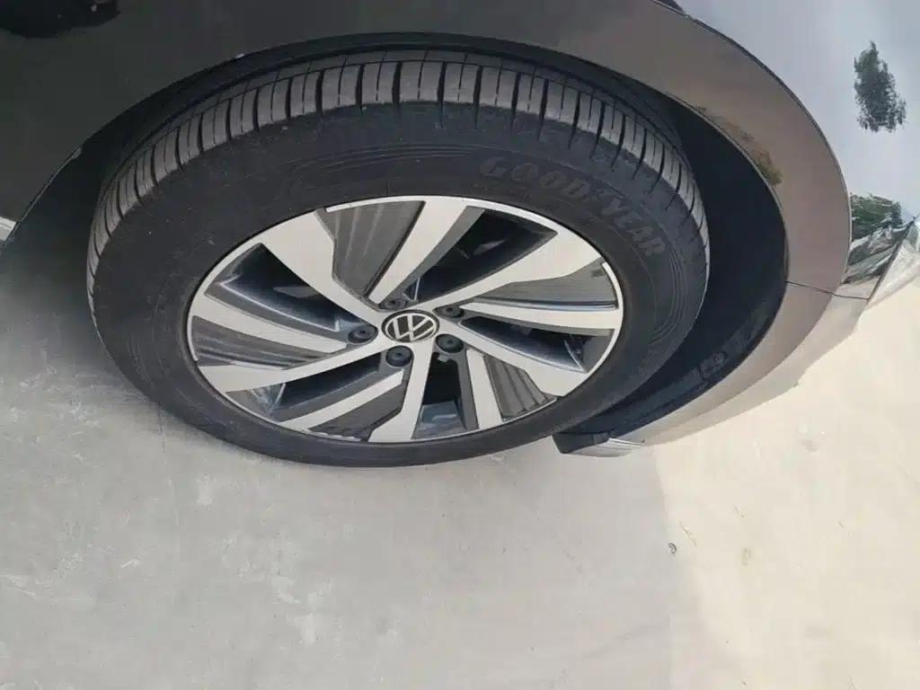 2022 Volkswagen Passat PHEV GTE Luxury Edition — миниатюра 14