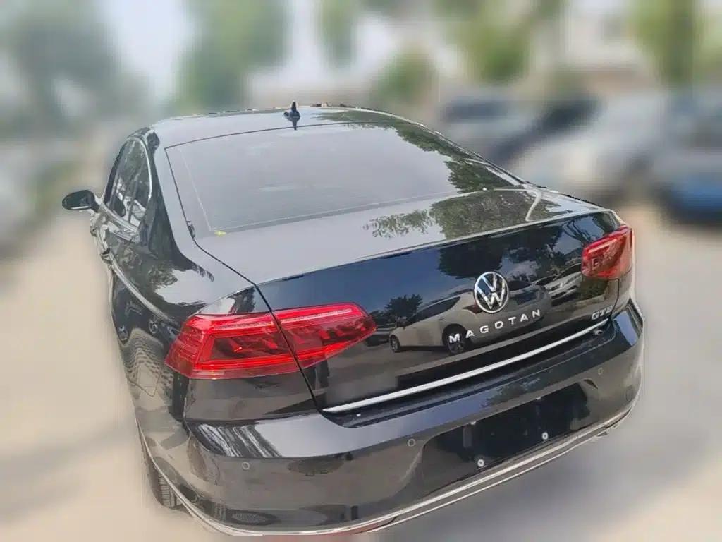2022 Volkswagen Passat PHEV GTE Luxury Edition — миниатюра 9