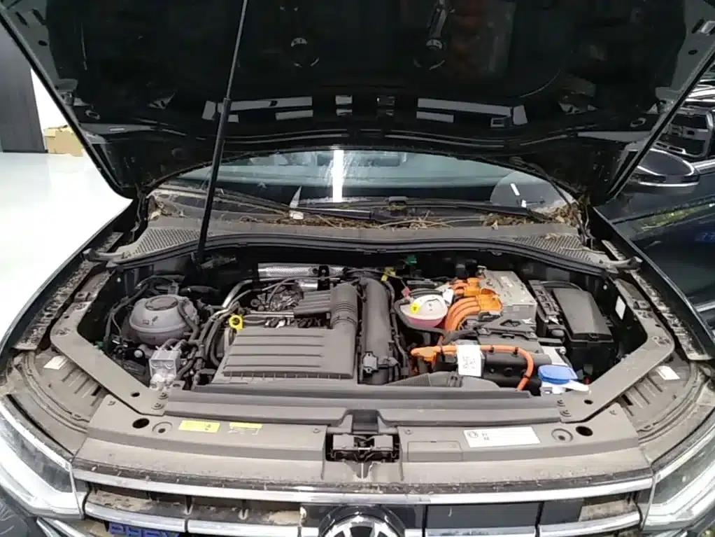 2023 Volkswagen Tiguan L Plug-in Hybrid 430PHEV Premium Edition — миниатюра 20
