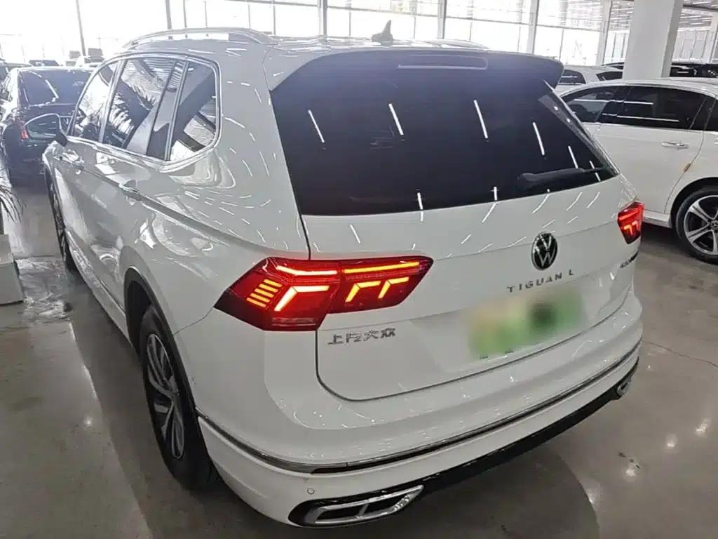 2023 Volkswagen Tiguan L Plug-in Hybrid 430PHEV Premium Edition — миниатюра 5