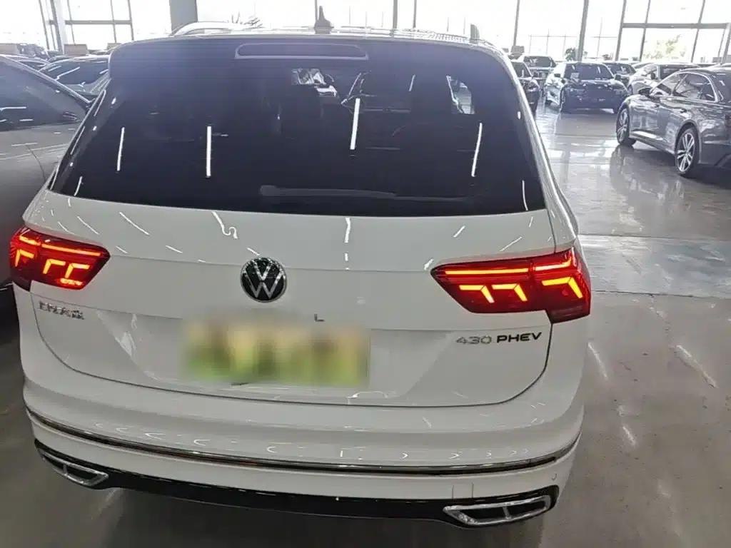 2023 Volkswagen Tiguan L Plug-in Hybrid 430PHEV Premium Edition — миниатюра 6