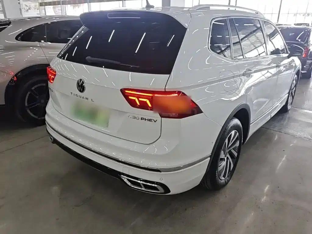2023 Volkswagen Tiguan L Plug-in Hybrid 430PHEV Premium Edition — миниатюра 7
