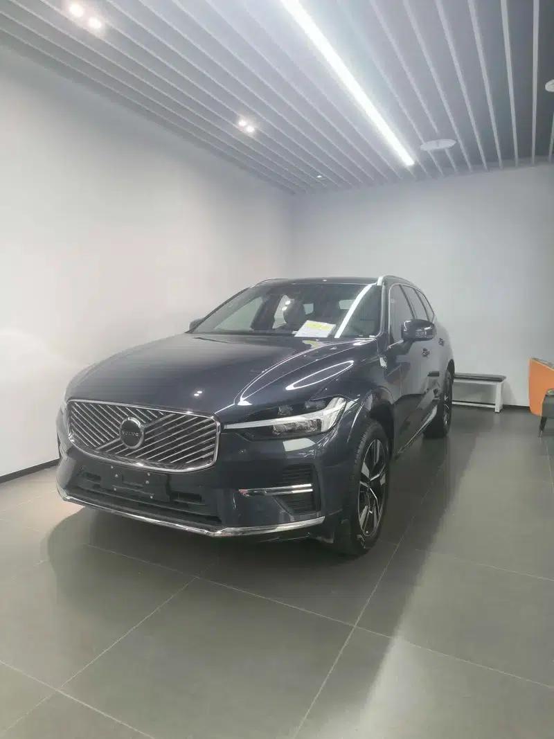 2026 Volvo XC60 B5 AWD Inscription Luxury Edition — миниатюра 7