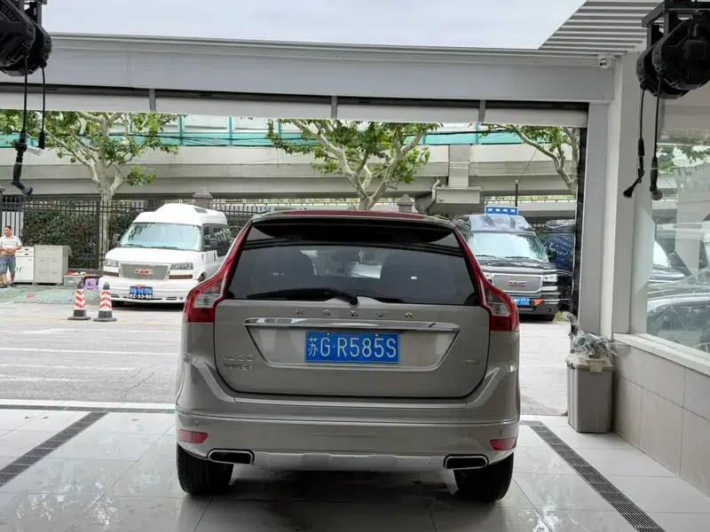 2015 Volvo XC60 T5 Smart Edition — миниатюра 4