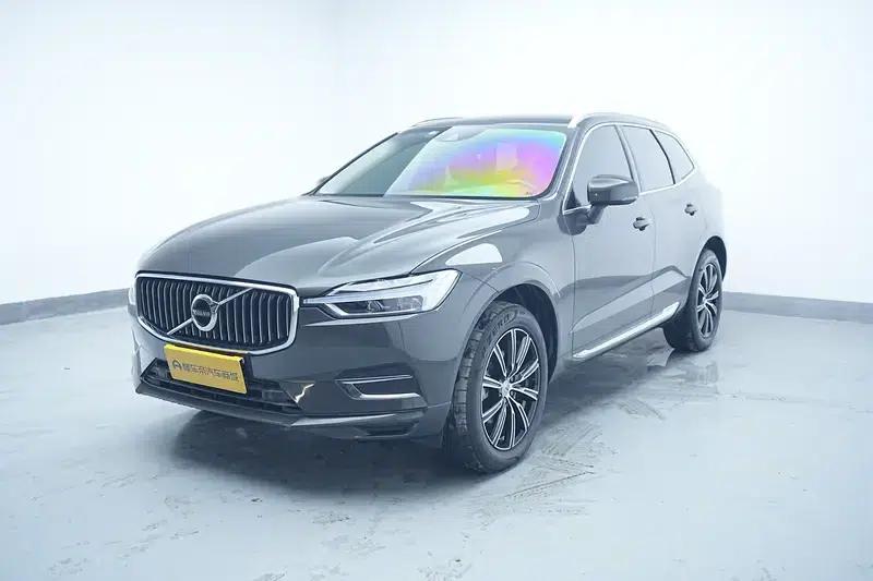 2020 Volvo XC60 T5 AWD Inscription Luxury Edition — миниатюра 1