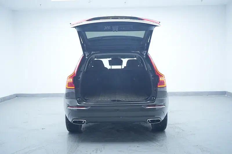 2020 Volvo XC60 T5 AWD Inscription Luxury Edition — миниатюра 20