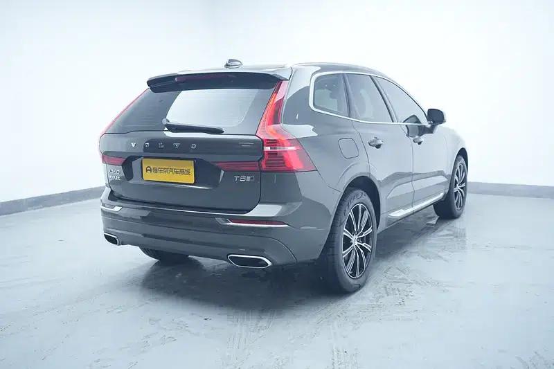 2020 Volvo XC60 T5 AWD Inscription Luxury Edition — миниатюра 7