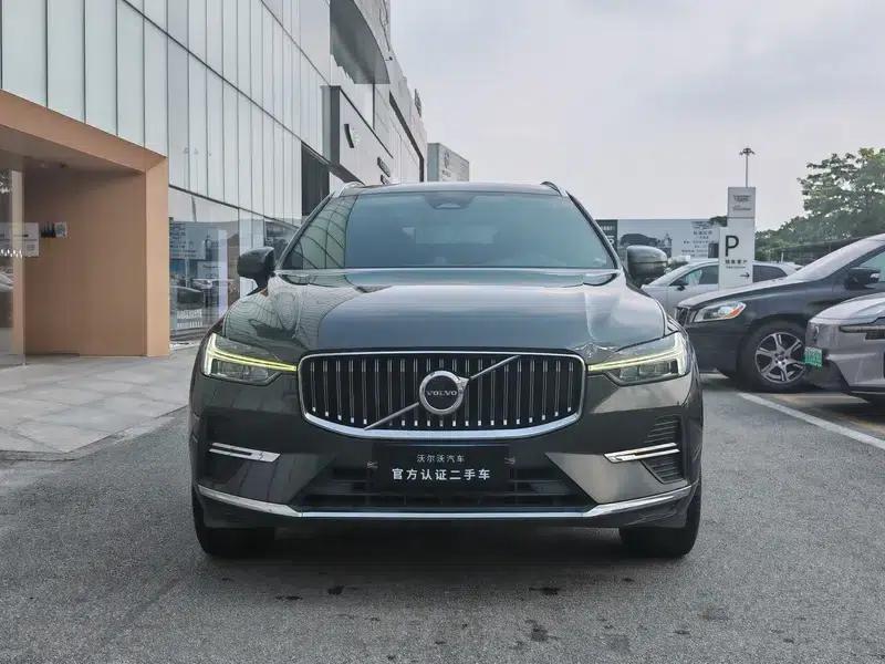 2022 Volvo XC60 B5 AWD Inscription Luxury Edition — миниатюра 2