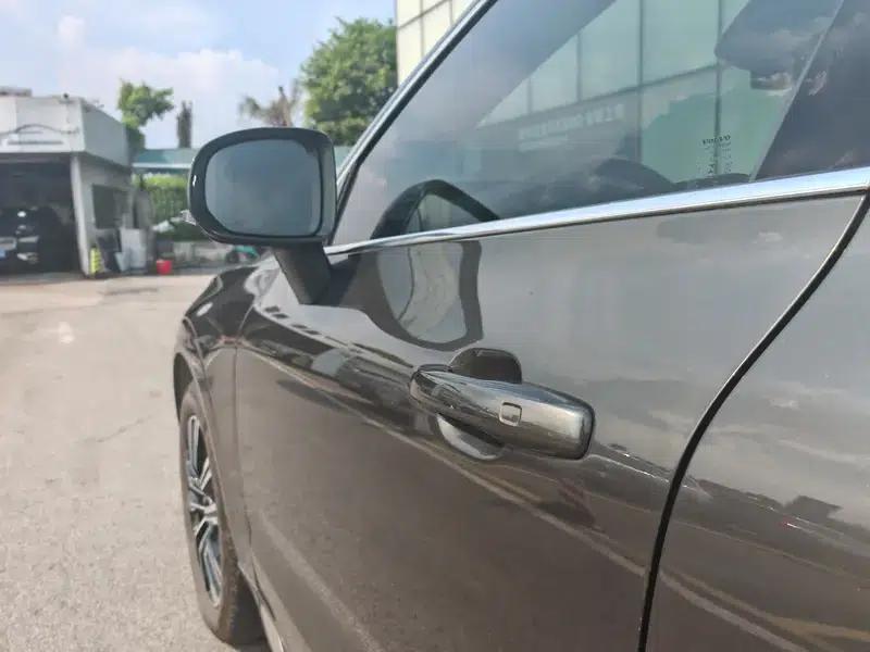 2022 Volvo XC60 B5 AWD Inscription Luxury Edition — миниатюра 11