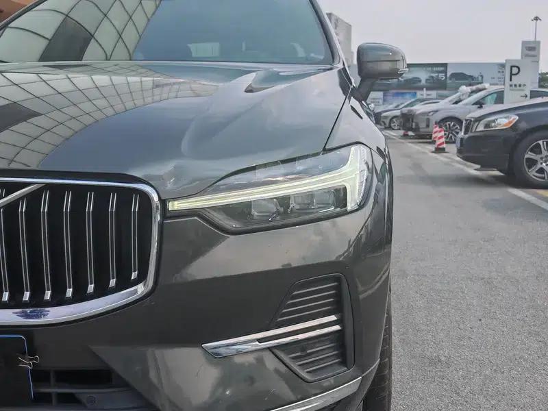 2022 Volvo XC60 B5 AWD Inscription Luxury Edition — миниатюра 7