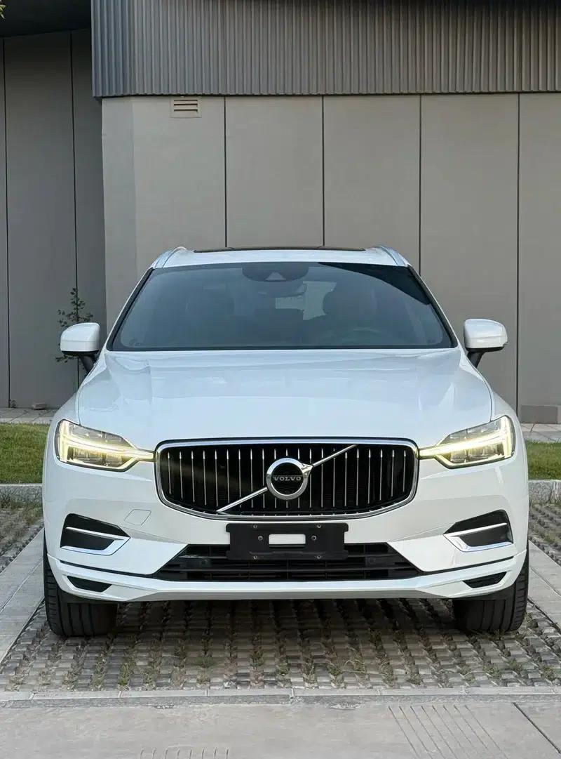 2021 Volvo XC60 T5 AWD Inscription Luxury Edition — миниатюра 2