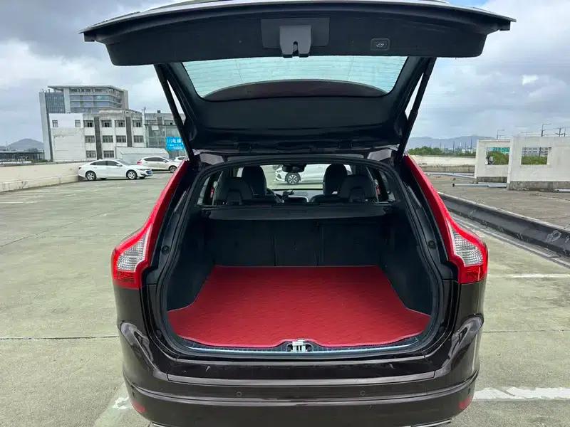 2017 Volvo XC60 T5 AWD Smart Upgrade Edition — миниатюра 15