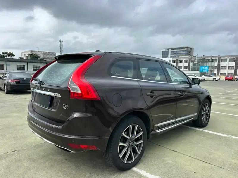 2017 Volvo XC60 T5 AWD Smart Upgrade Edition — миниатюра 7