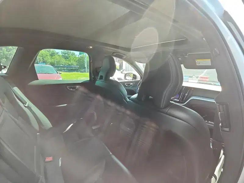 2021 Volvo XC60 T5 AWD Inscription Sport Edition — миниатюра 7