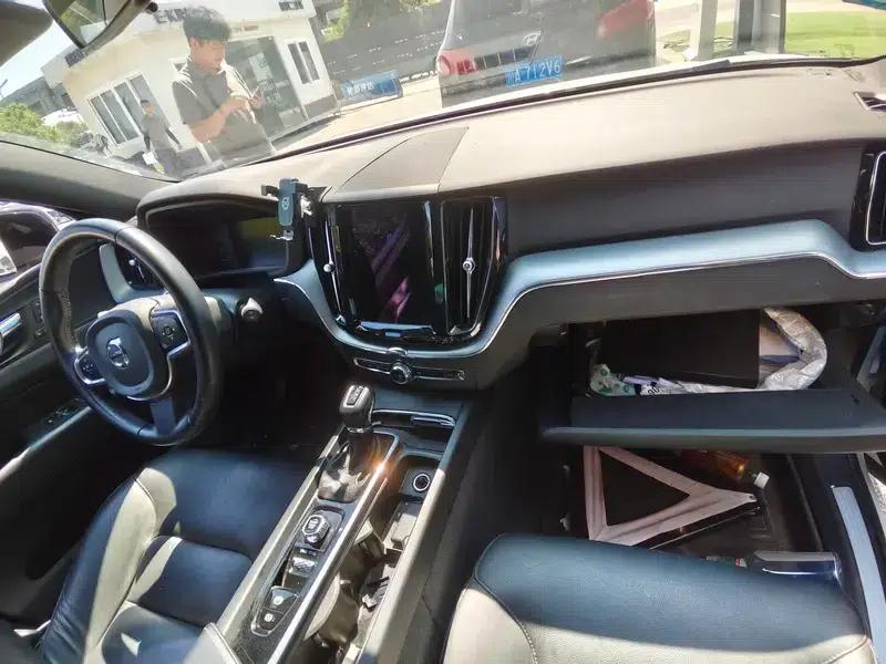 2021 Volvo XC60 T5 AWD Inscription Sport Edition — миниатюра 9