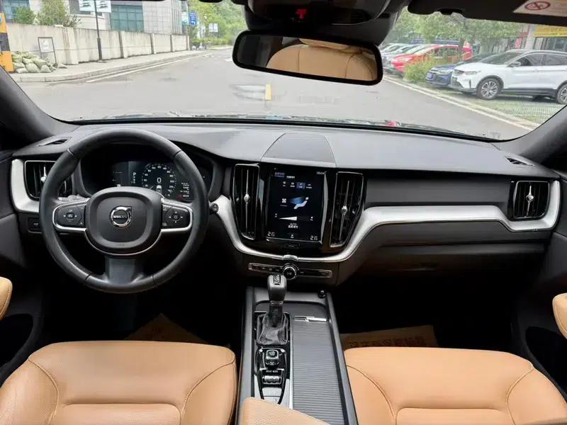 Volvo XC60 2019 T5 AWD Smart Edition (China VI Emission Standard) — миниатюра 11