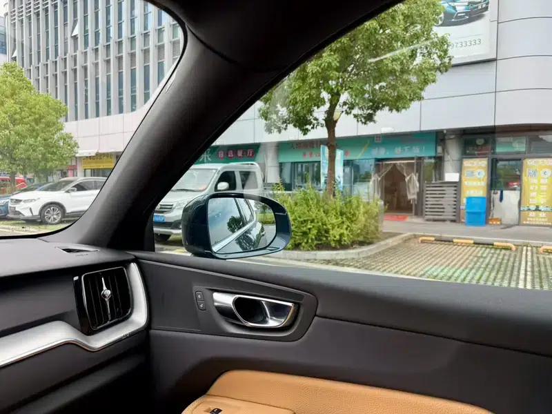 Volvo XC60 2019 T5 AWD Smart Edition (China VI Emission Standard) — миниатюра 8
