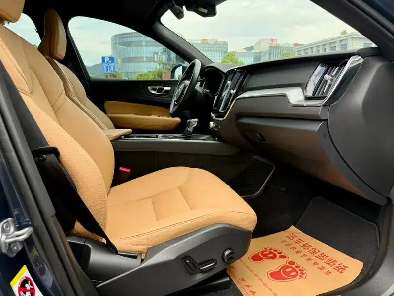 Volvo XC60 2019 T5 AWD Smart Edition (China VI Emission Standard) — миниатюра 9