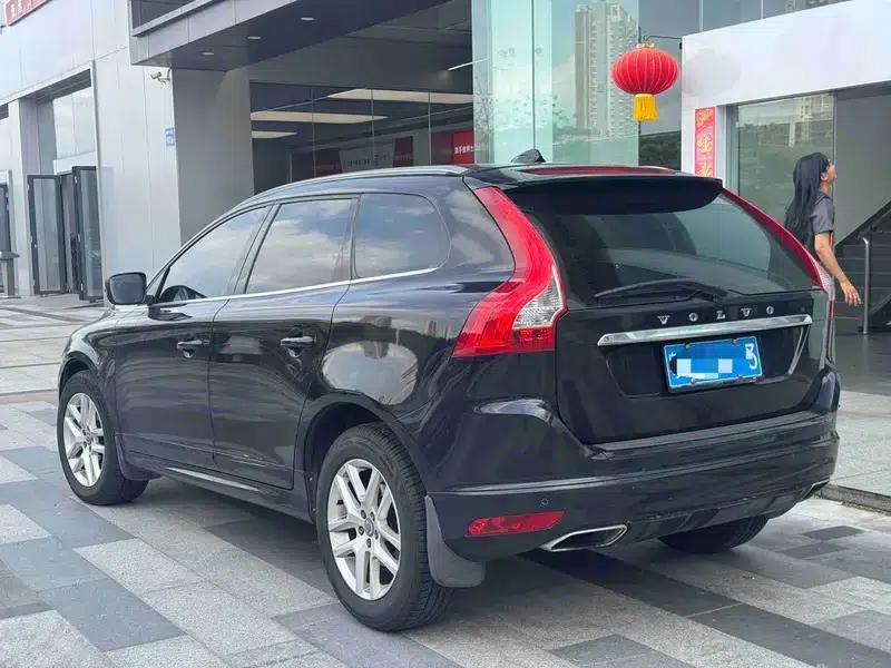 2017 Volvo XC60 T5 Smart Edition — миниатюра 4
