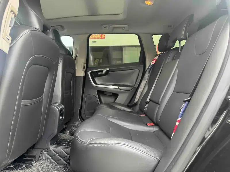 2017 Volvo XC60 T5 Smart Edition — миниатюра 9