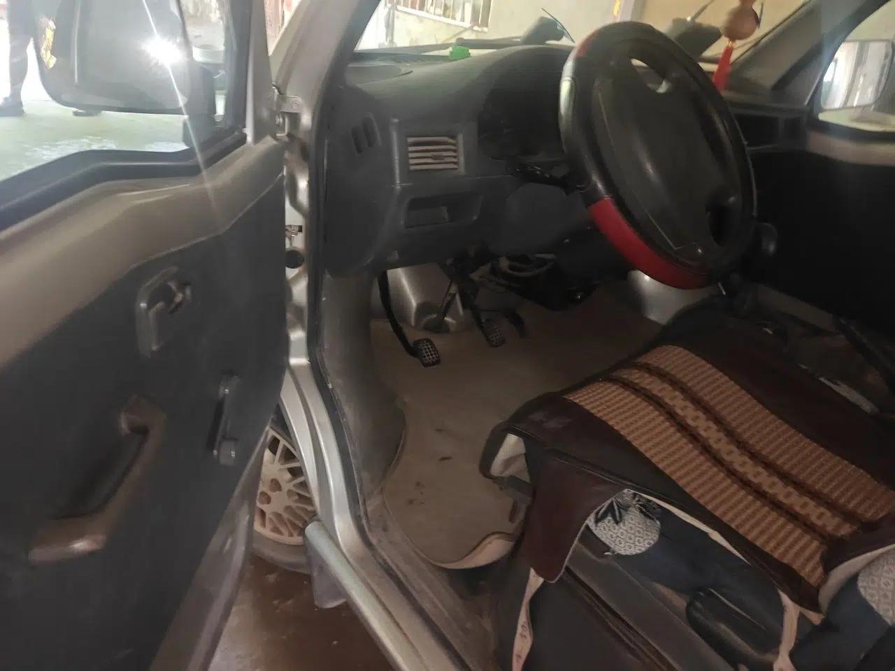 Wuling Zhiguang 2010 1.0L Base Version — миниатюра 16